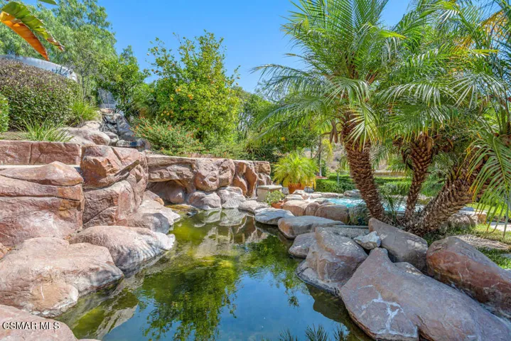 8404 Waters Rd-56