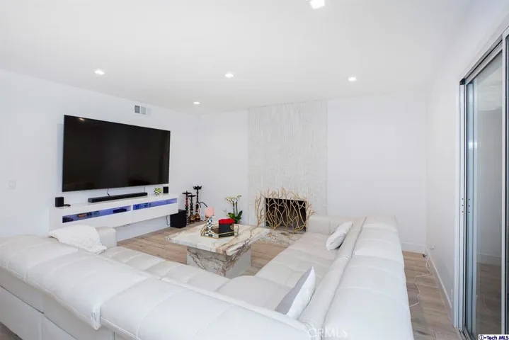 28642 Kathleen Avenue, Saugus, California 91390