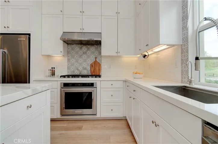Matching KitchenAid stainless steel appliances.