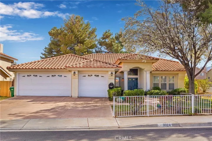 3324 Chertsey Lane, Palmdale, California 93551