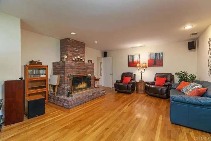 10928 Valley Lights Dr, El Cajon, California 92020