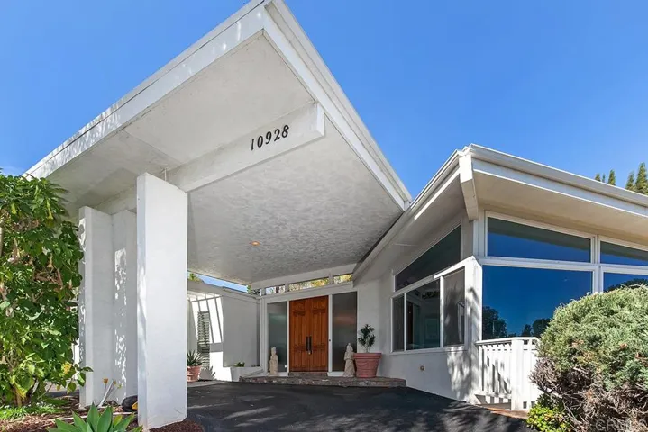 10928 Valley Lights Dr, El Cajon, California 92020