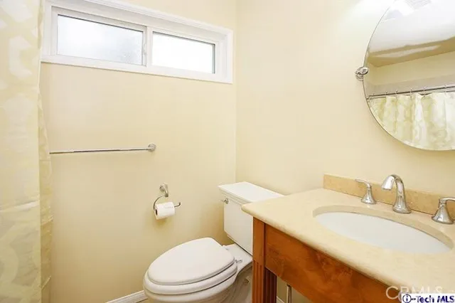 10929 Whitegate Avenue, Sunland, California 91040