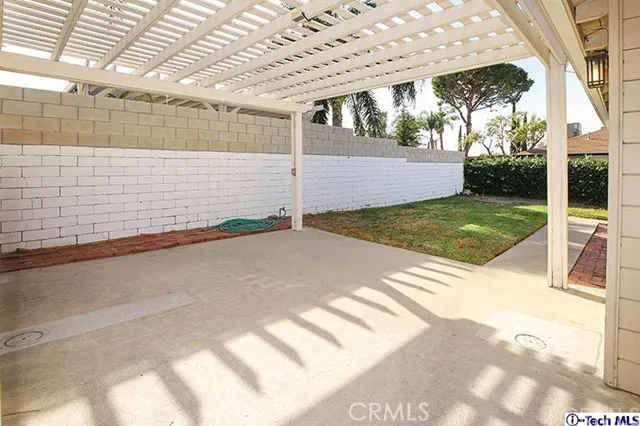 10929 Whitegate Avenue, Sunland, California 91040