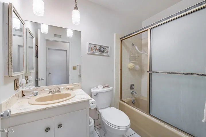 563 Center Ln Santa Paula-17