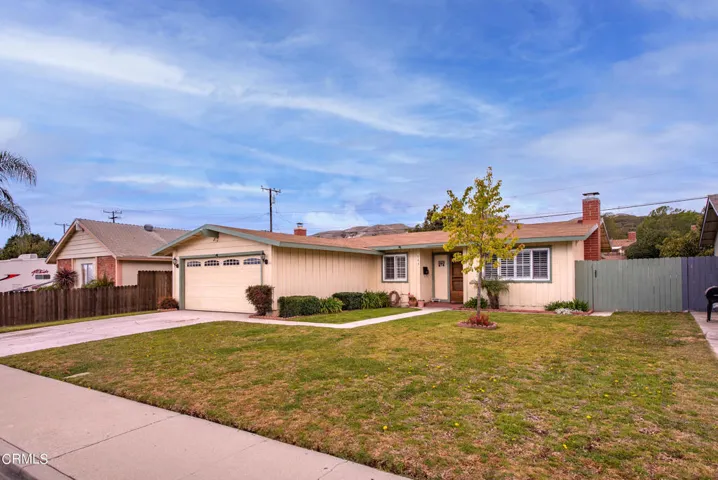 563 Center Ln Santa Paula-1
