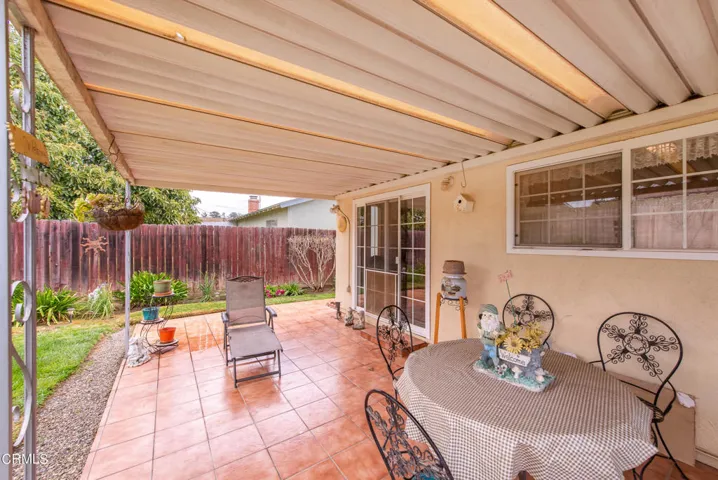 563 Center Ln Santa Paula-20