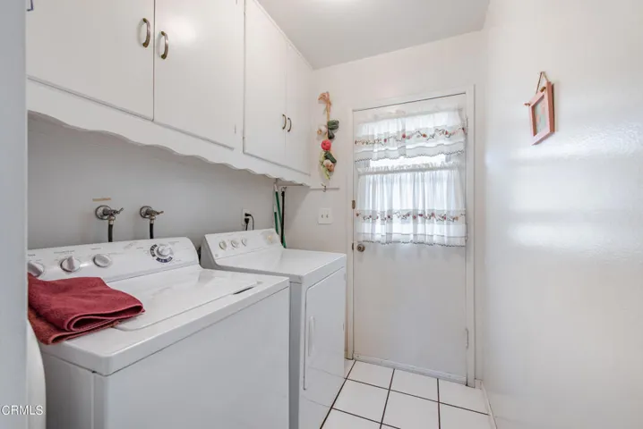 563 Center Ln Santa Paula-18