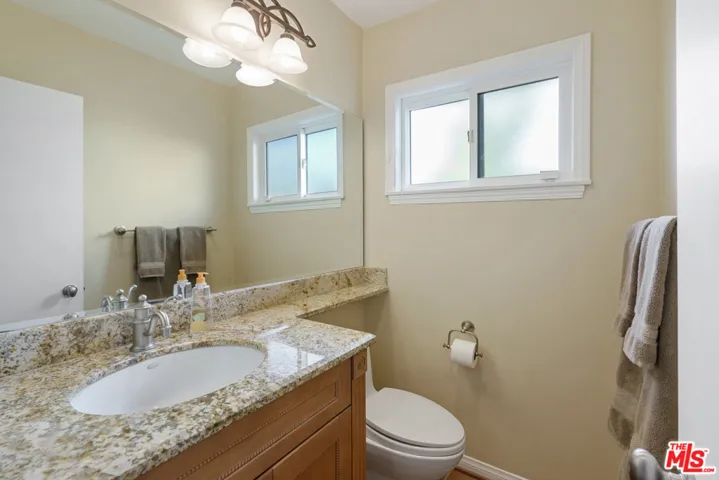6200 Capistrano Avenue, Woodland Hills, California 91367