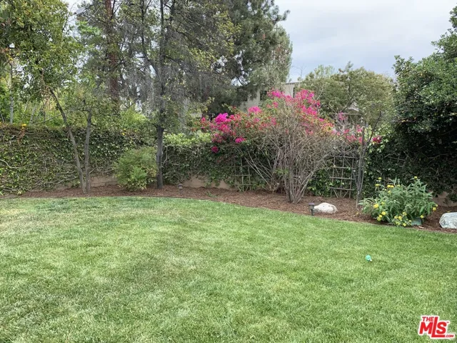 6200 Capistrano Avenue, Woodland Hills, California 91367