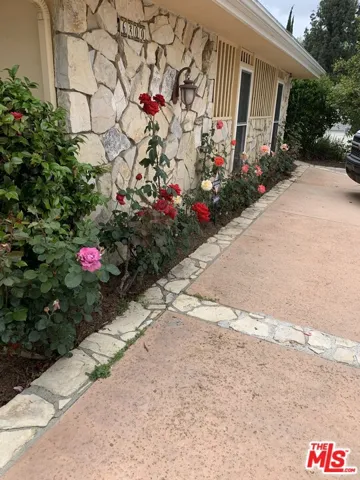 6200 Capistrano Avenue, Woodland Hills, California 91367