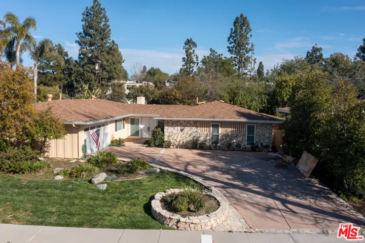 6200 Capistrano Avenue, Woodland Hills, California 91367