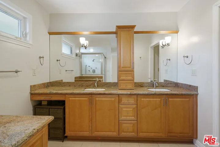 6200 Capistrano Avenue, Woodland Hills, California 91367