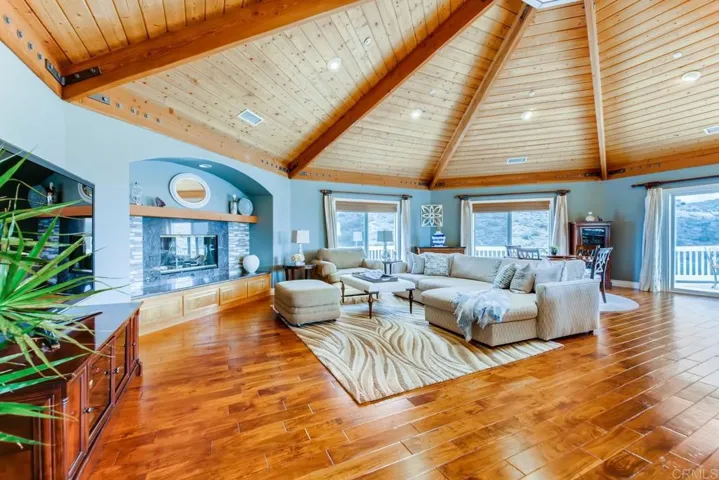 1375 Las Vistas Road, Fallbrook, California 92028