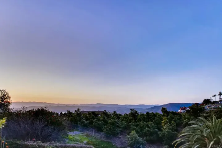 1375 Las Vistas Road, Fallbrook, California 92028