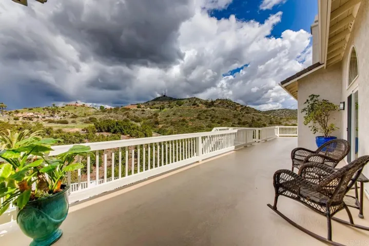 1375 Las Vistas Road, Fallbrook, California 92028
