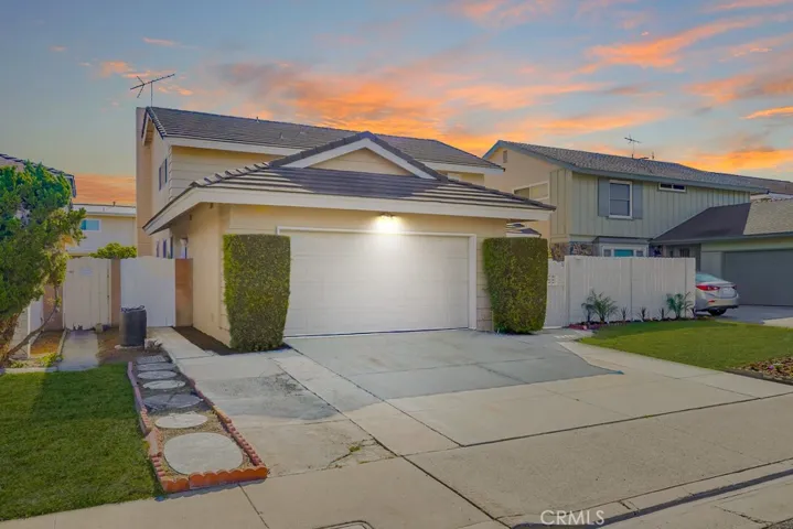 8272 El Pescador Lane, La Palma, California 90623