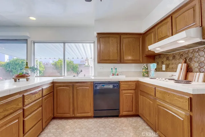 8272 El Pescador Lane, La Palma, California 90623