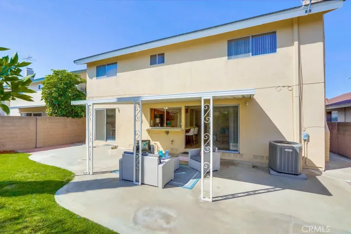 8272 El Pescador Lane, La Palma, California 90623