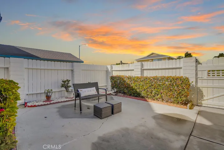 8272 El Pescador Lane, La Palma, California 90623
