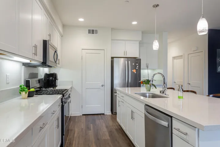 Kitchen 3