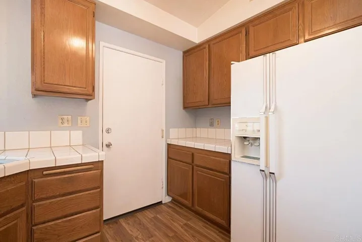 2242 Cottage Way, Vista, California 92081
