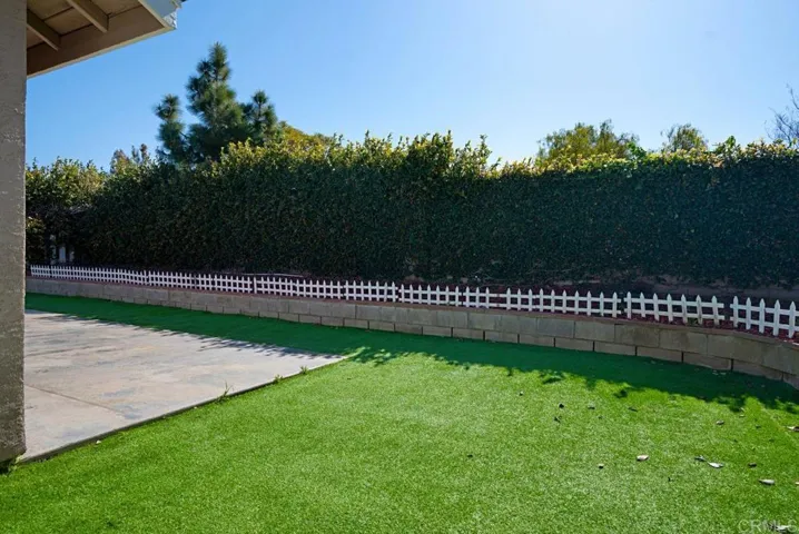 2242 Cottage Way, Vista, California 92081
