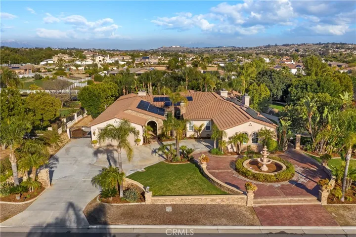 17832 Canyonwood Drive, Riverside, California 92504