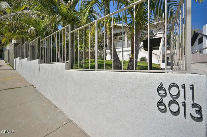 sidewalk view