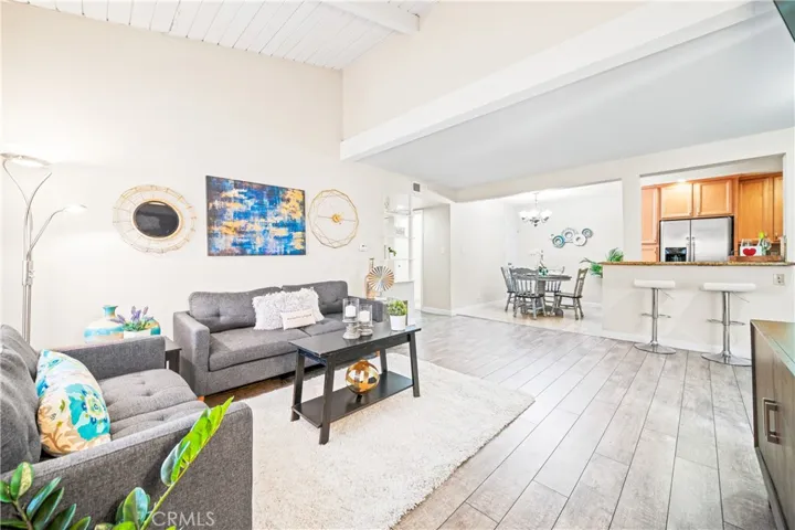 3723 Country Club Drive 8, Long Beach, California 90807