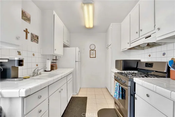 1440 Cabrillo Park Drive B, Santa Ana, California 92701