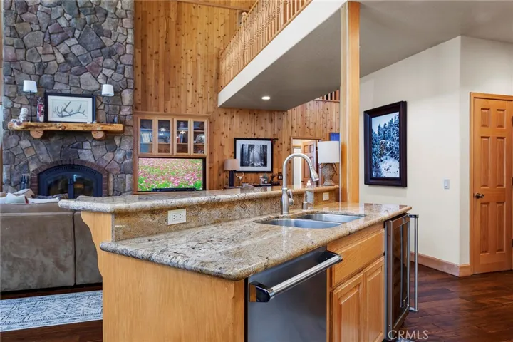 1203 Wolf Creek Court, Big Bear, California 92315