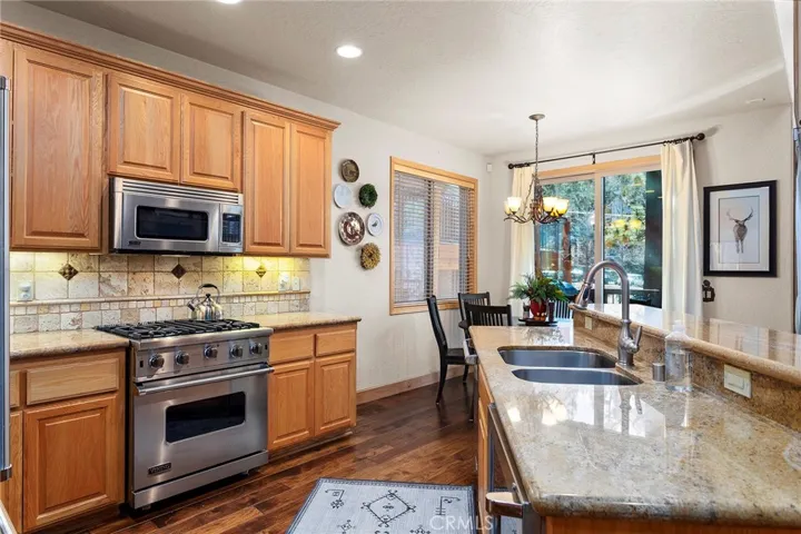 1203 Wolf Creek Court, Big Bear, California 92315