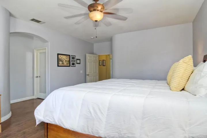 1468 Enchante Way, Oceanside, California 92056