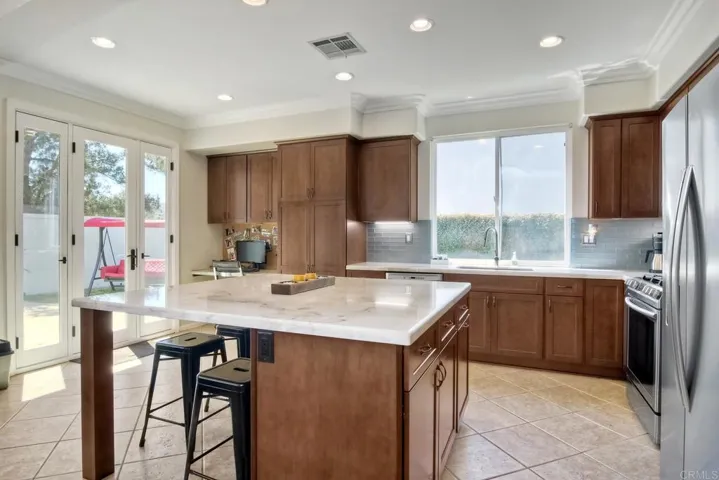 1468 Enchante Way, Oceanside, California 92056