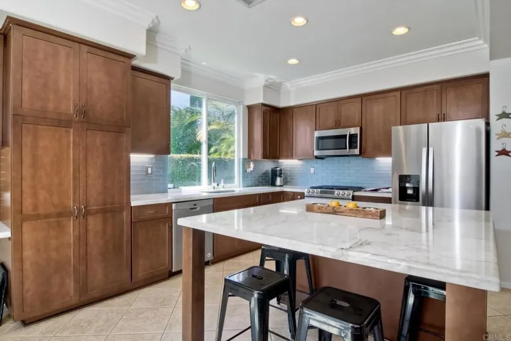 1468 Enchante Way, Oceanside, California 92056