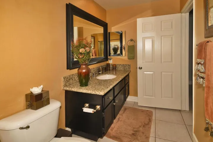 2238 2nd Bathroom