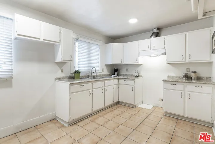 14209 Kittridge Street, Van Nuys, California 91405