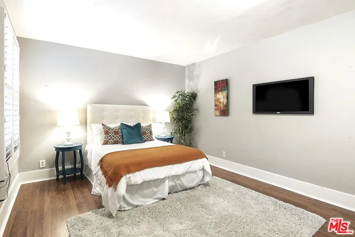14209 Kittridge Street, Van Nuys, California 91405