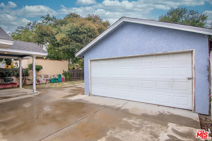 14209 Kittridge Street, Van Nuys, California 91405