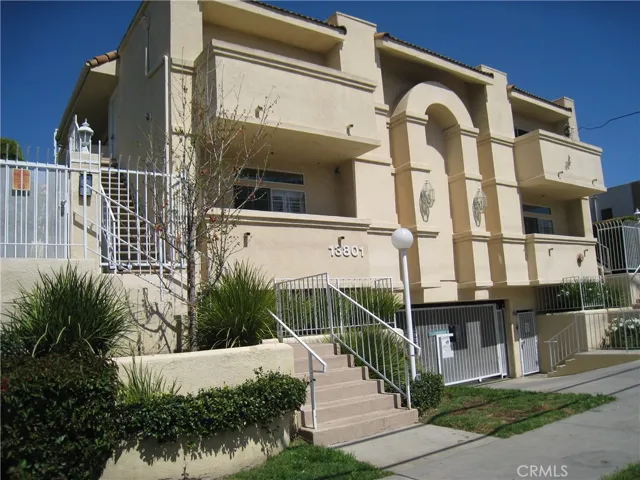 13801 Oxnard Street 108, Valley Glen, California 91401