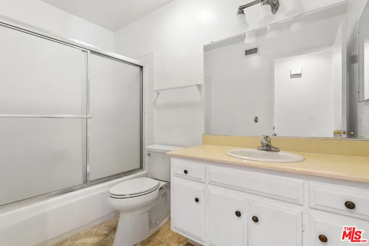 11529 Yolanda Avenue, Porter Ranch, California 91326