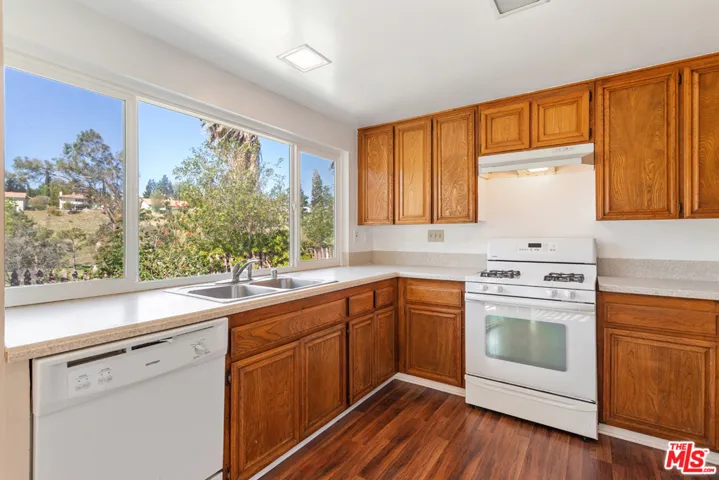 11529 Yolanda Avenue, Porter Ranch, California 91326