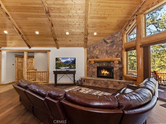 42552 Gold Rush Drive, Big Bear, California 92315