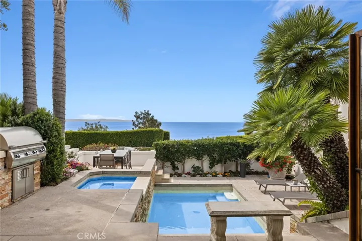 724 Davis Way, Laguna Beach, California 92651