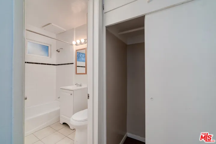 10438 Santa Monica Boulevard 6, Los Angeles, California 90025