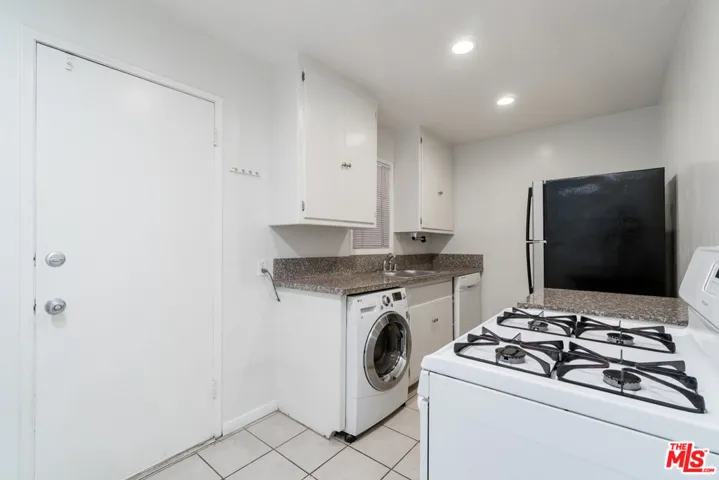 10438 Santa Monica Boulevard 6, Los Angeles, California 90025