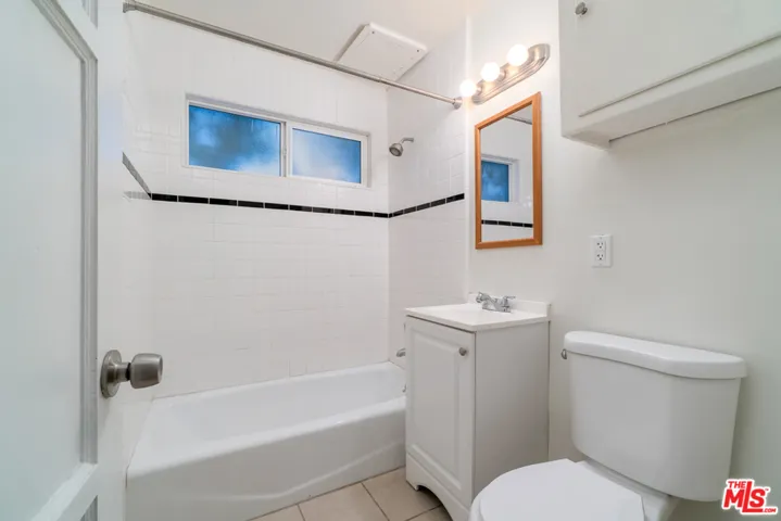 10438 Santa Monica Boulevard 6, Los Angeles, California 90025