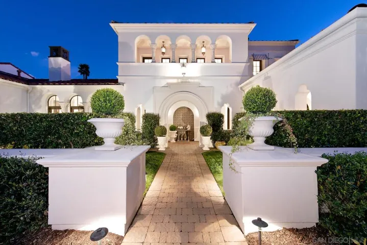 8282 Top O The Morning Way, San Diego, California 92127