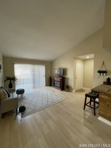 15267 Maturin Dr 13, San Diego, California 92127